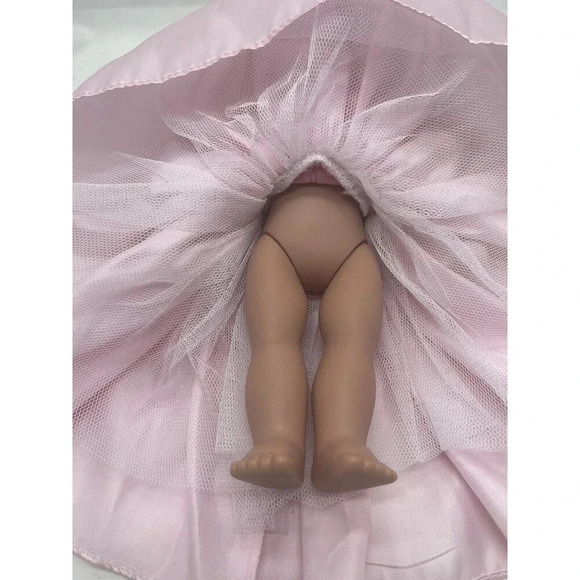 Precious Moments Doll 9" Enchanted Fairy Tale Sleeping Beauty Linda Rick - Picture 9 of 16